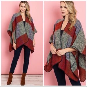 NEW‼️BRICK GREEN PONCHO - poncho